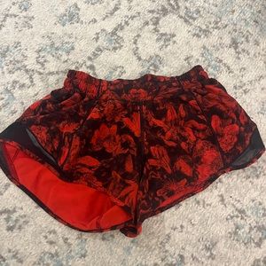 LULULEMON HOTTY HOT SHORTS
